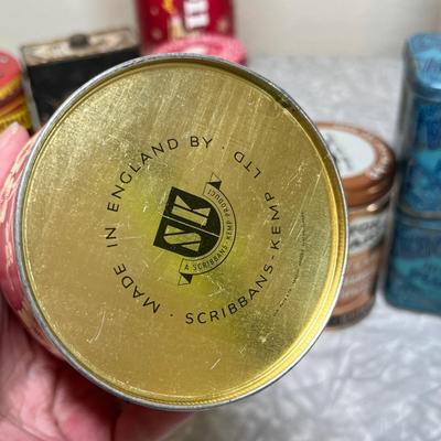 Lot of tins