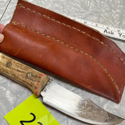 Hunting knife