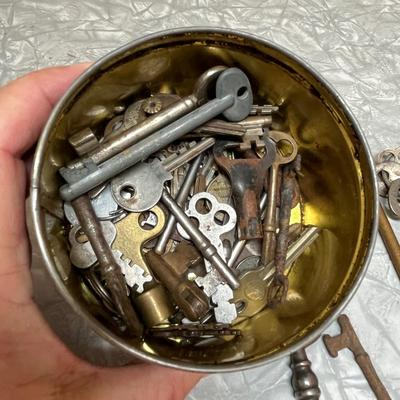 Tin of keys