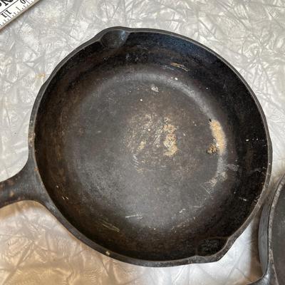 Cast Iron #3 Set of skillets