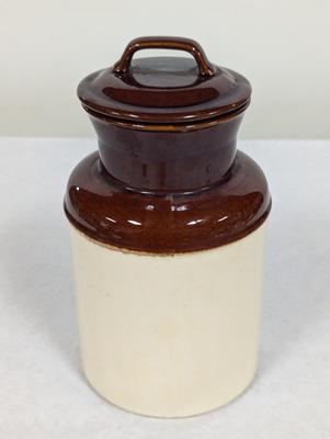 253 McCoy Stoneware Crock With Lid