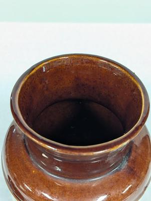 253 McCoy Stoneware Crock With Lid