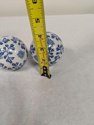 Blue & White Spherical Porcelain Balls