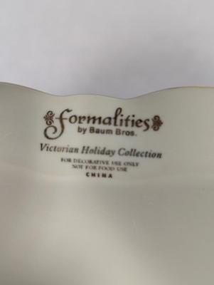 Formalities By Baum Bros. Victorian Holiday Collection Tray
