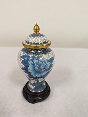 Vintage Chinese Blue & White Enamel Cloisonne Ginger Jar