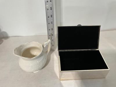 Home Decor Set Blue Vase, Pick crock