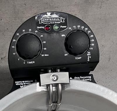 Lot 1: MASTERBUILT Turk N' Surf Electric Fryer