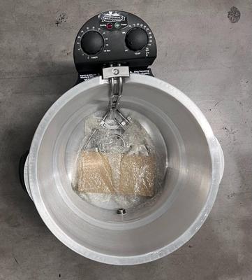 Lot 1: MASTERBUILT Turk N' Surf Electric Fryer