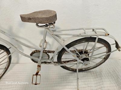 Lot 7: Decorative Small Bicycles
