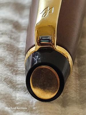 Lot 18: Waterman Paris M Size Nib - Brown Matt Finish