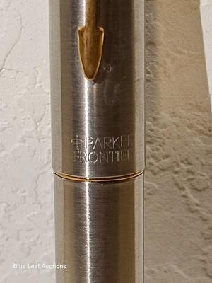 Lot 20: Lot of 2 Vintage Fountain Pens