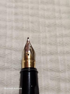 Lot 20: Lot of 2 Vintage Fountain Pens