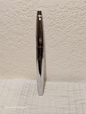 Lot 21: Sheaffer Fountain Pen w/ 14kt Gold Nib