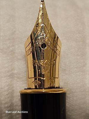 Lot 22: Vintage Parker Sonnet Fountain Pen 18kt Gold