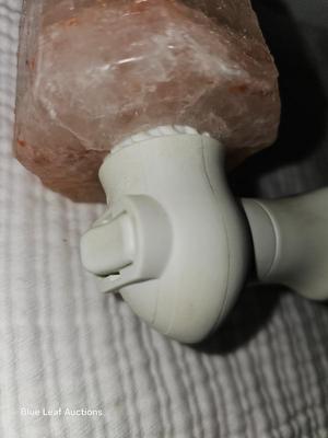 Lot 23: Crystal Rock Lamp - Himalayan Salt Rock 7"