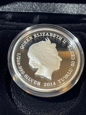 Australian MOTHER'S LOVE GIRAFFE 2014 Proof Colorized 1/2 Ounce .999 Fine Silver Coin Limited to 10,000 as Pictured.