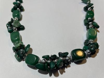 Vintage Preowned Jade/Jadeite Bead Necklace 20-22" Adjustable in Good Condition as Pic'd.