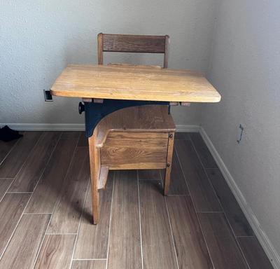 Lot 24: Vintage Childrens School Desk