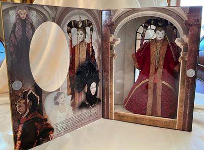 Collectible In Box Queen Amidala Star Wars Doll