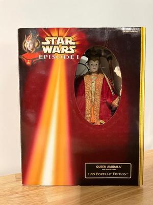 Collectible In Box Queen Amidala Star Wars Doll