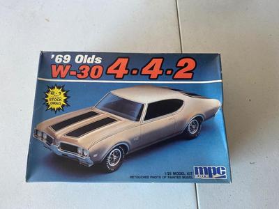 69’ Oldsmobile Cutlass W-30 4-4-2 Car Model