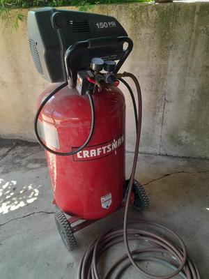 Craftsman 33-gallon 150 PSI Air compressor - Like new!