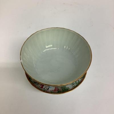455 Antique Rose Medallion Cup & Teapot Stand