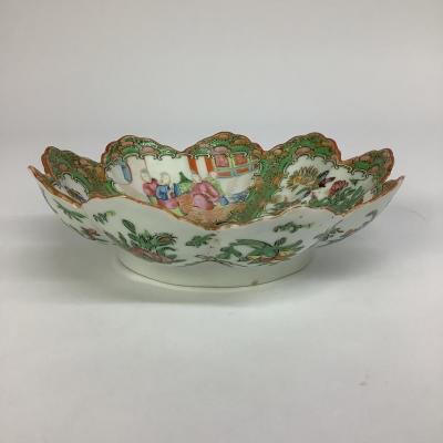 456 Antique Chinese Canton Ware Famille Rose Medallion Bowl