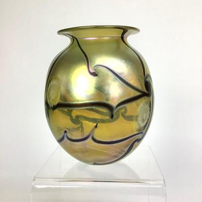 459 Signed Iridescent Art Glass Vase by Robert Eickholt