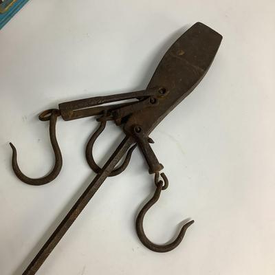 460 Vintage Safak 3 Kilo Cast Iron Scale & Unequal Arm Balance Scale
