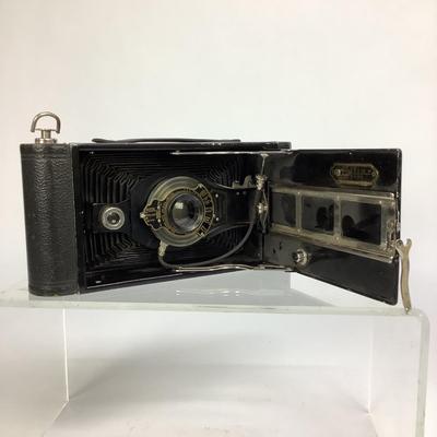 462 Vintage Kodak Brownie No.3A Camera