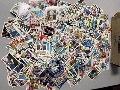 Huge Lot of Vintage Baseball Cards - over 700 cards!