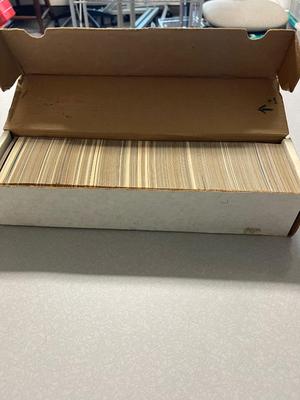 Huge Lot of Vintage Baseball Cards - over 700 cards!