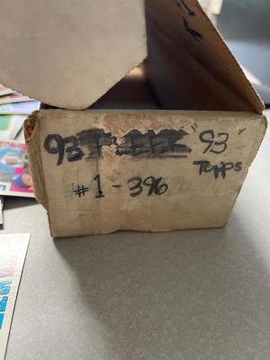 Huge Lot of Vintage Baseball Cards - over 700 cards!