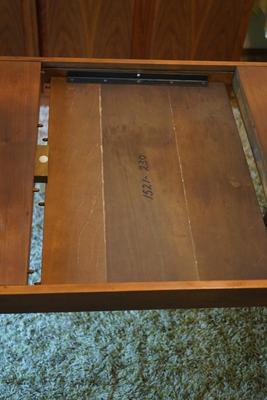EXTENDABLE MCM WALNUT DINING TABLE W/ FLIP UP SELF STORING LEAF
