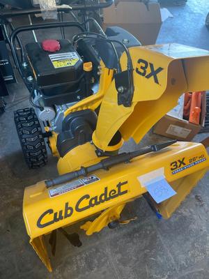S8-Cub Cadet Snowblower