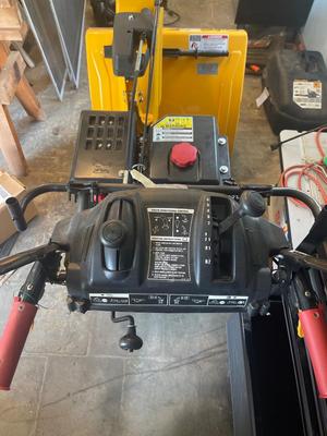 S8-Cub Cadet Snowblower