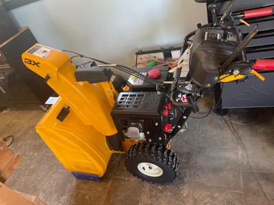 S8-Cub Cadet Snowblower