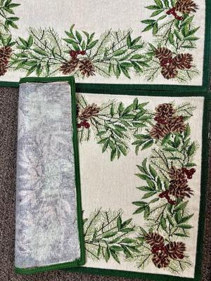 Vintage Christmas Placemats - Pine Needles & Pinecones