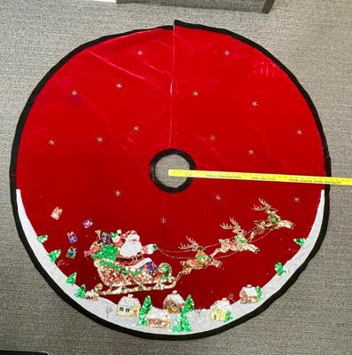 Tree Skirt for Christmas Tree - velvet with sequins - Santa and his Sleigh