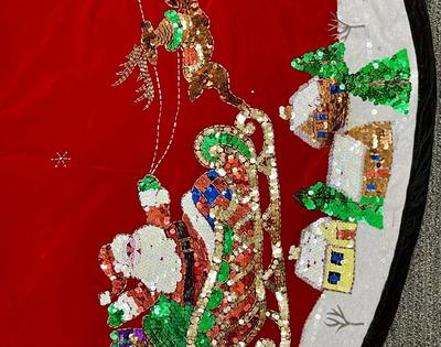 Tree Skirt for Christmas Tree - velvet with sequins - Santa and his Sleigh