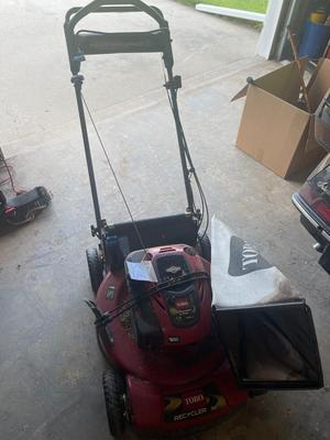 S13- Toro push lawn mower