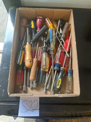 S22-Screwdrivers plus extras