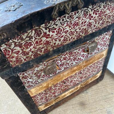 Trunk & suit case