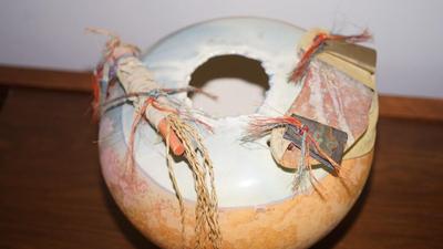 1980's CALIFORNIA ARTIST TONY EVANS RAKU POTTERY VESSEL
