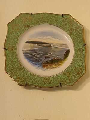 Vintage Souvenir/Commemorative Collectible Plates Lot