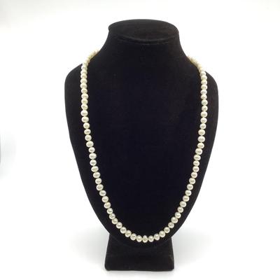 522 Fresh Water Pearl Necklace