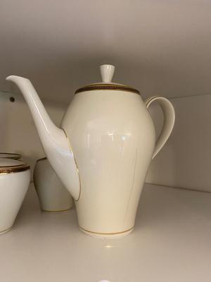 RICHARD GINORI Italian Tea Set, Service for Twelve