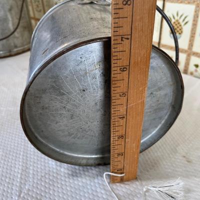 Antique Cream can