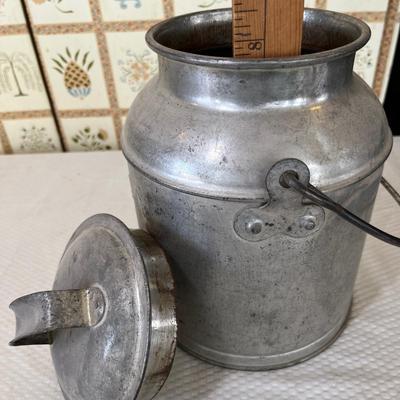 Antique Cream can